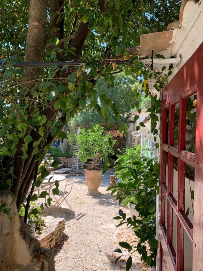Liste Rouge Leilighet Nîmes Eksteriør bilde